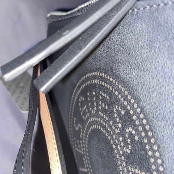 Guess pouch - Picture 2 of 7